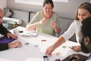 "Angolozó" Társalgási klub